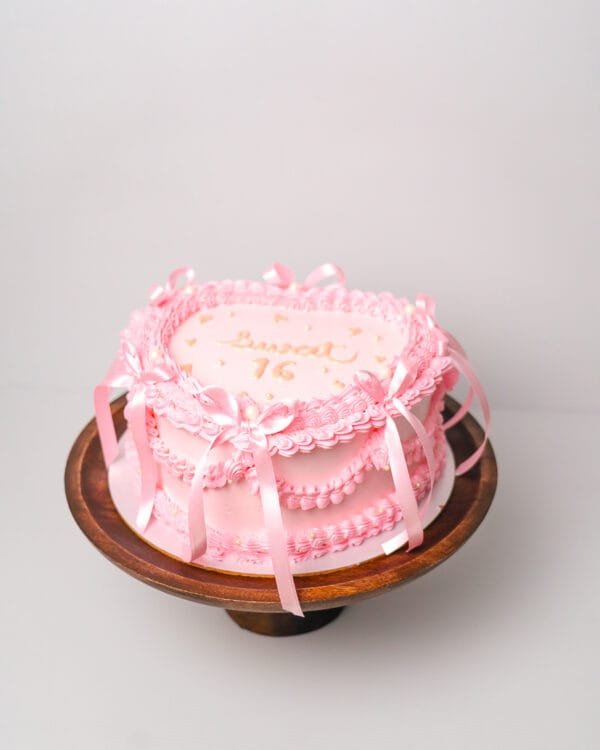 Sweet 16 or any romantic celebration Harvi's BakeHouse